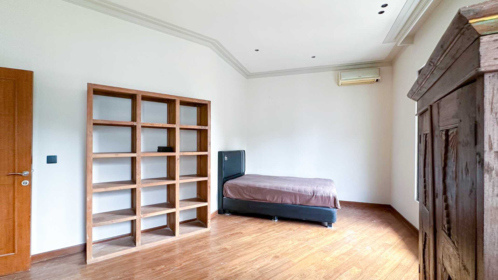 MENTENG-3BR-Bedroom 1 Wide View Well-Balanced 3BR House at Menteng