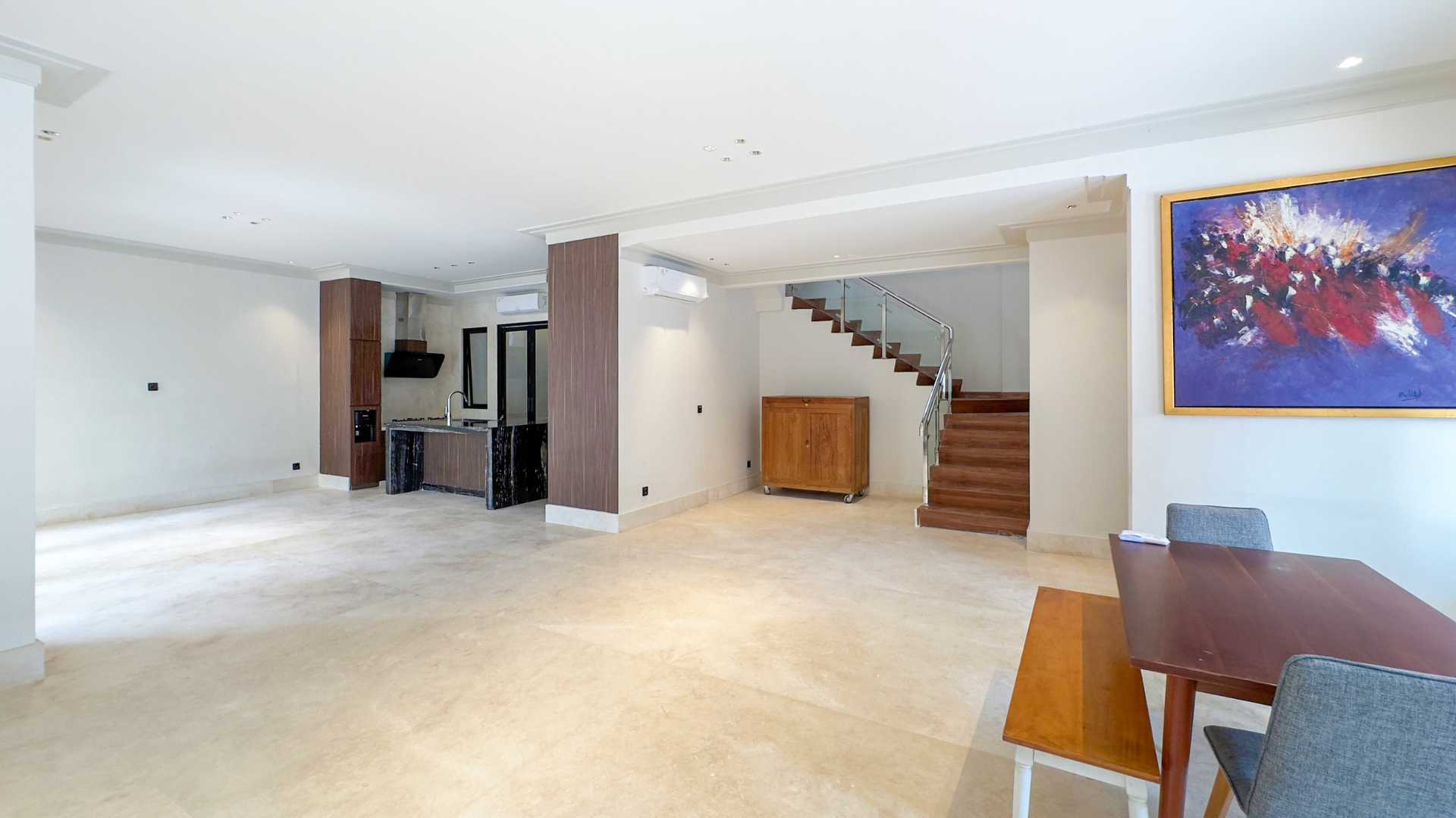 MENTENG-3BR-Dining Area & Kitchen Well-Balanced 3BR House at Menteng