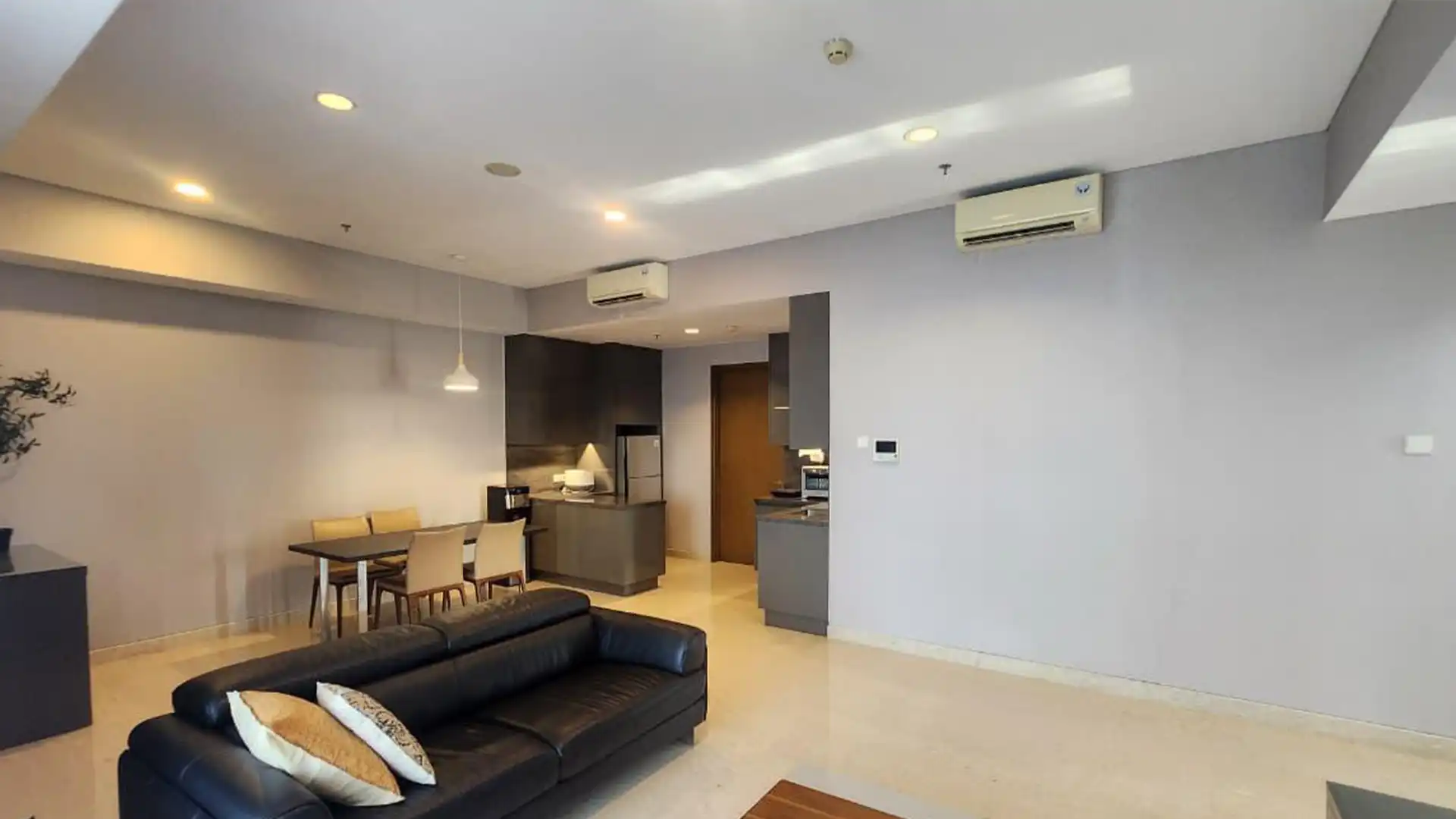 ONE PARK AVENUE-2BR-LIVING AREA SIDE VIEW
