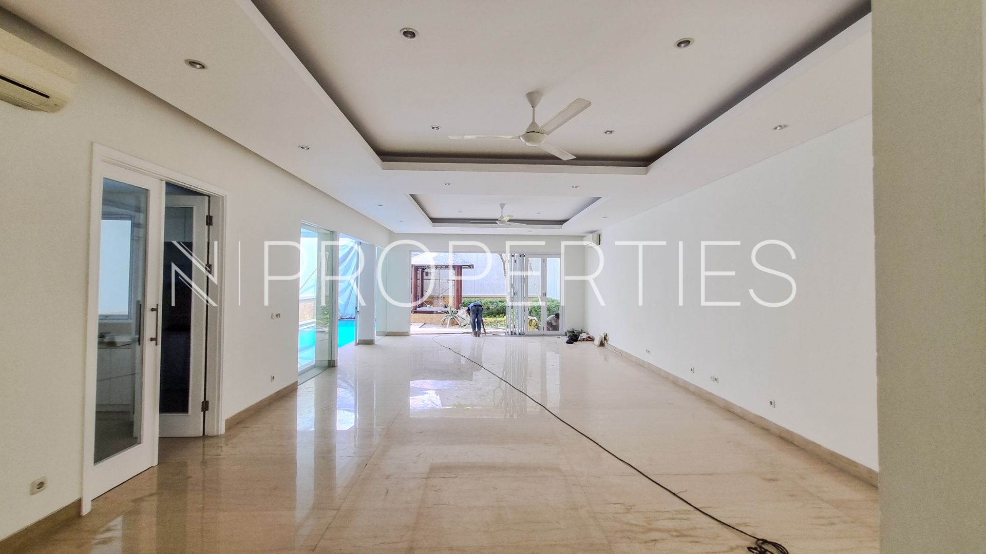 Functional 5BR Home at Pejaten