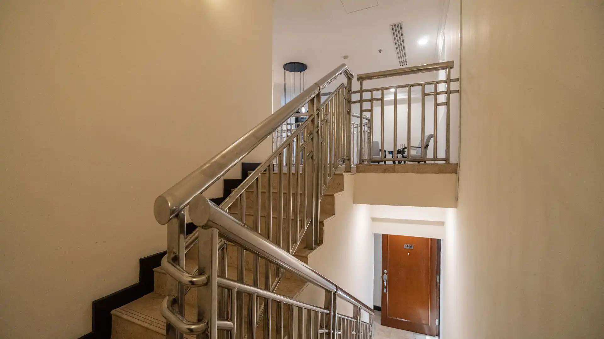PIGA-3BR-STAIR AREA Pondok Indah Golf Apartment – Premium 3BR