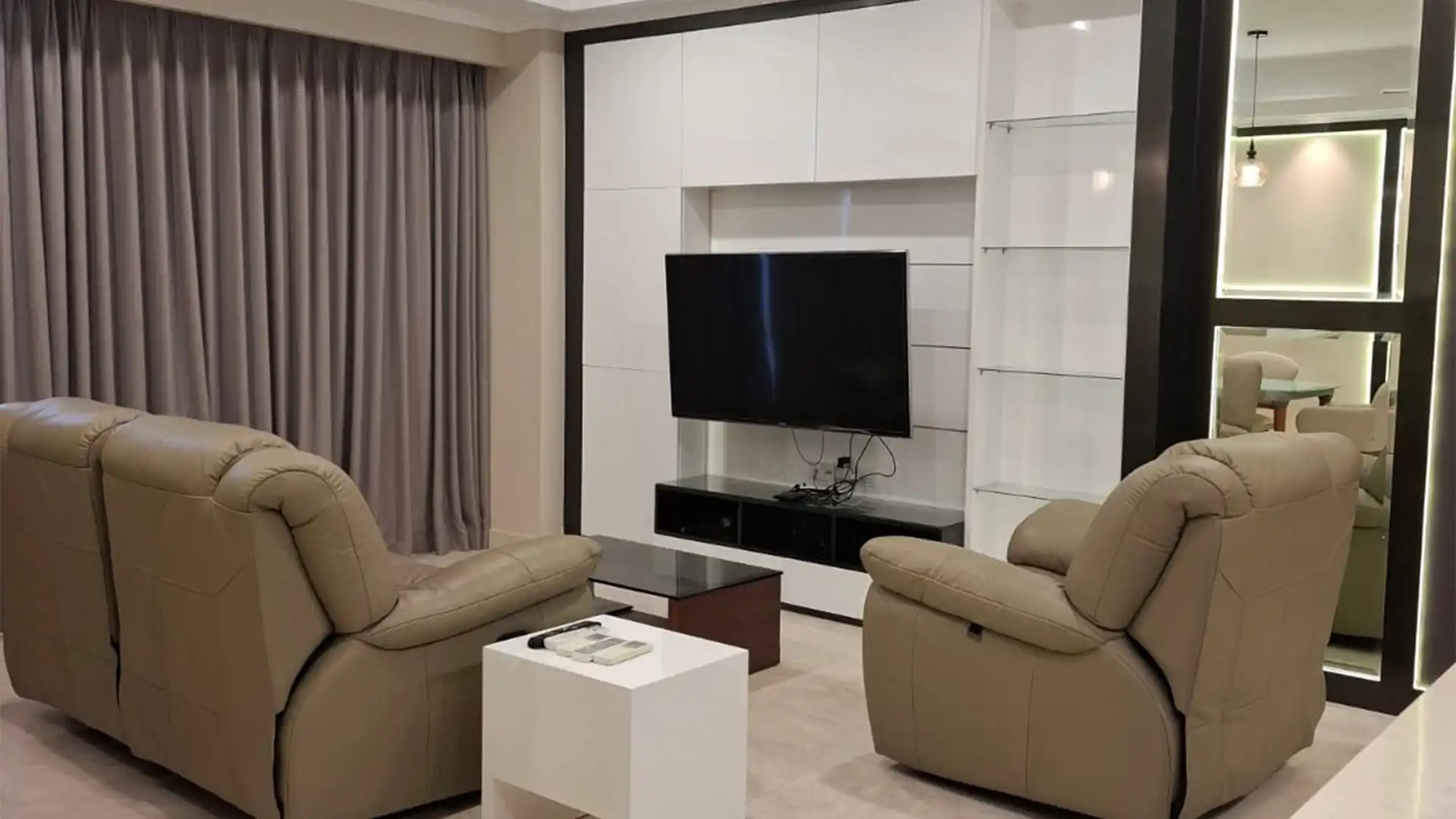 PONDOK INDAH RESIDENCE-2BR-LIVING AREA