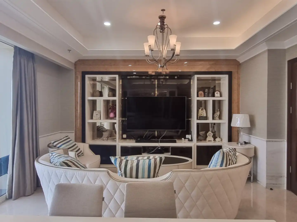 PONDOK INDAH RESIDENCE-3BR-LIVING AREA WIDE
