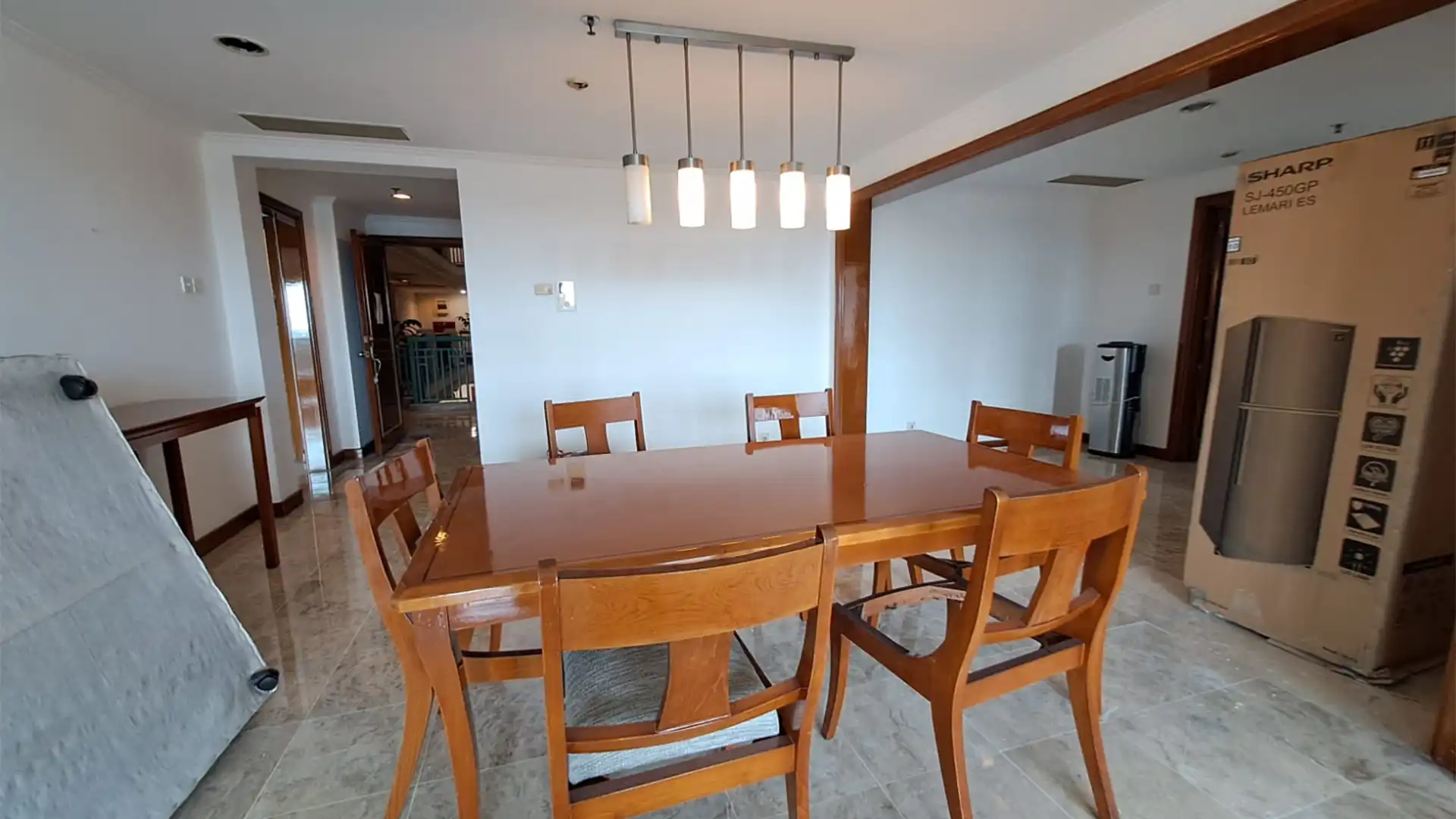 Pondok Indah Golf-3BR-Dining Area (2) Well-Sized 3BR – Pondok Indah Golf Apartment