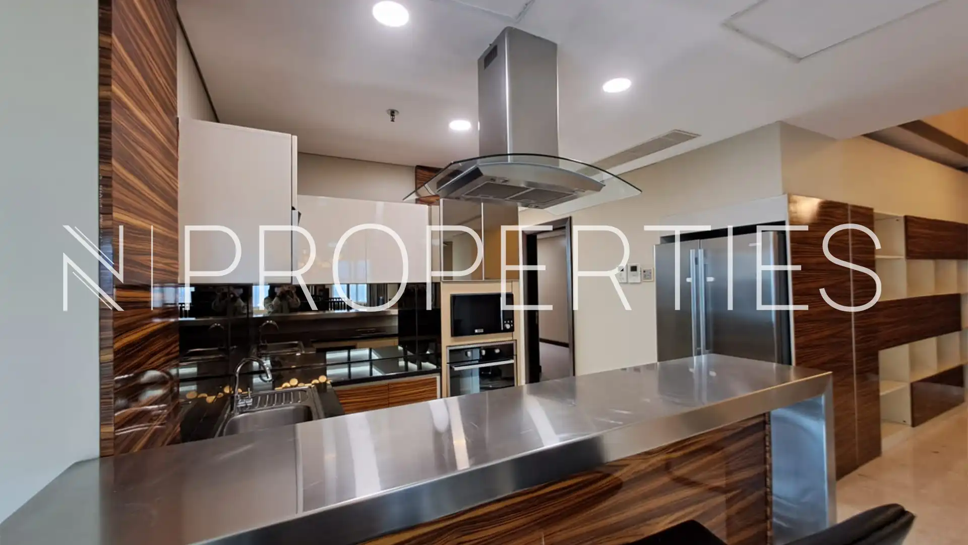 Pondok Indah Golf-4BR-Kitchen Area Pondok Indah Golf Apartment – Large 4BR
