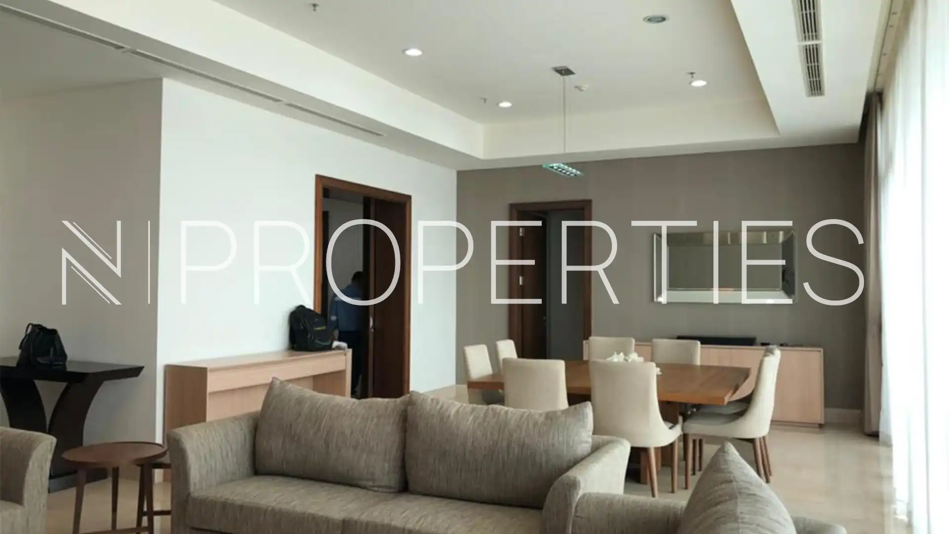 Expansive 4BR Residence – Pondok Indah Golf Apartment