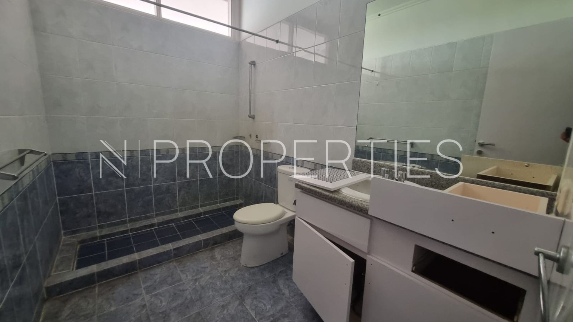 Cipete – Expansive 4BR Family House