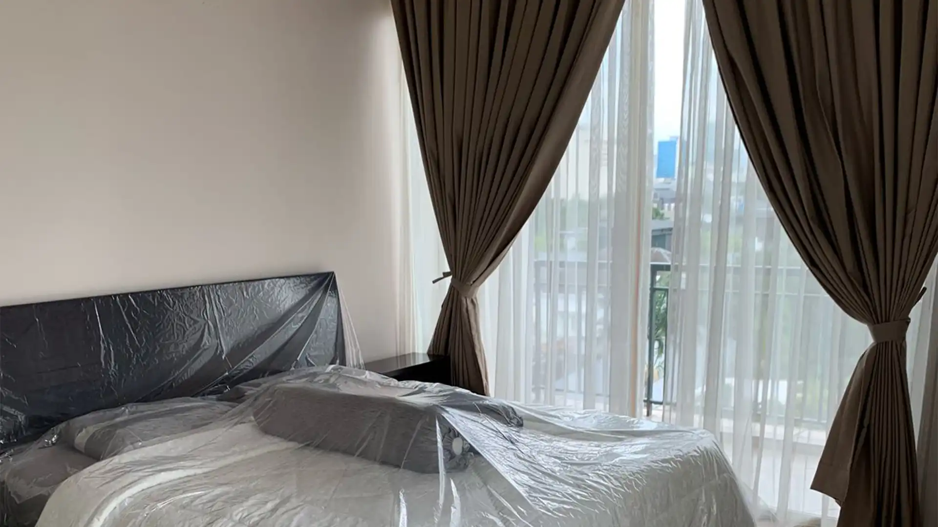 Efficient 3BR Residence – Senayan Residence