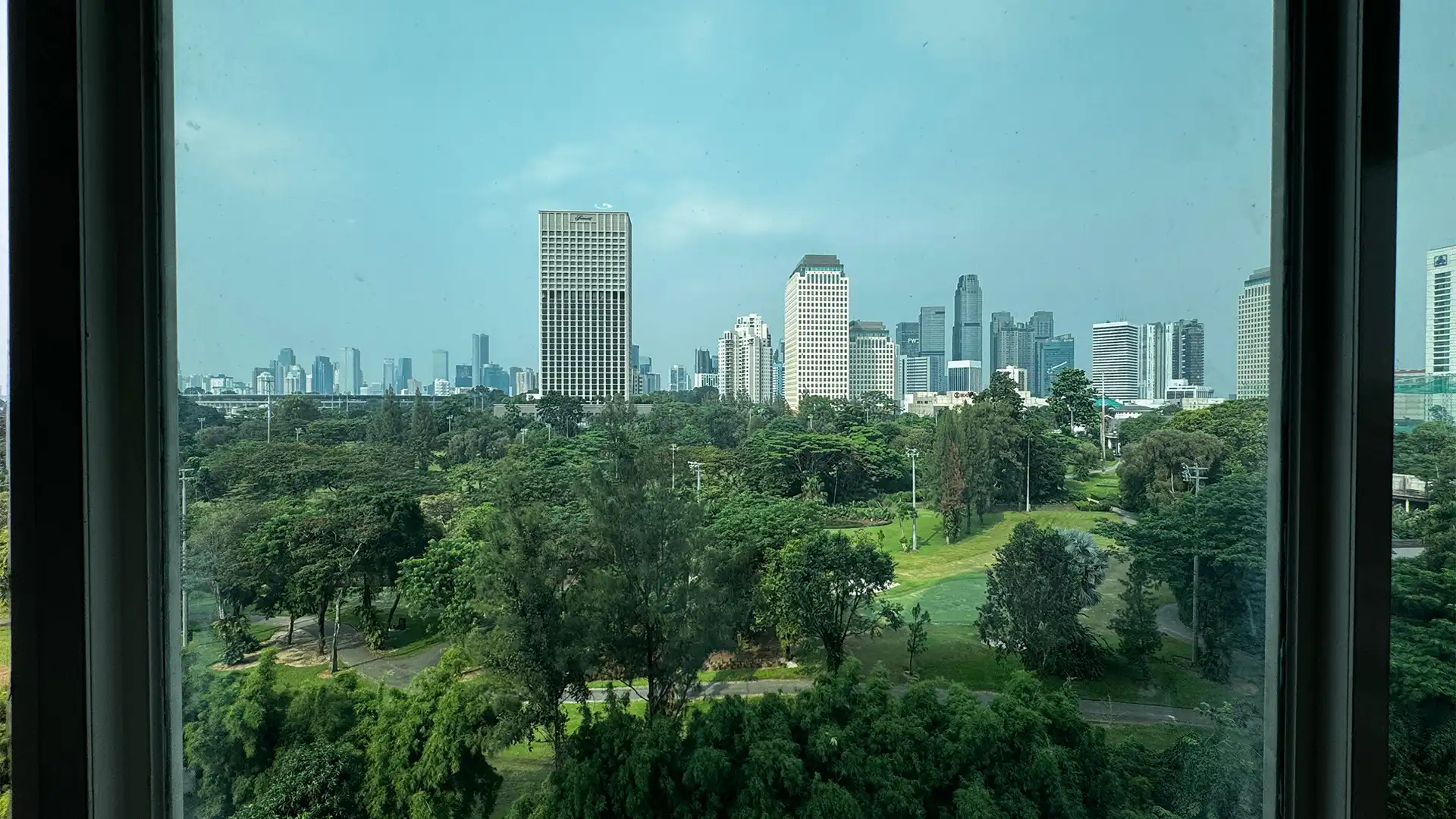 Senayan Residence – Spacious 3BR Apartment
