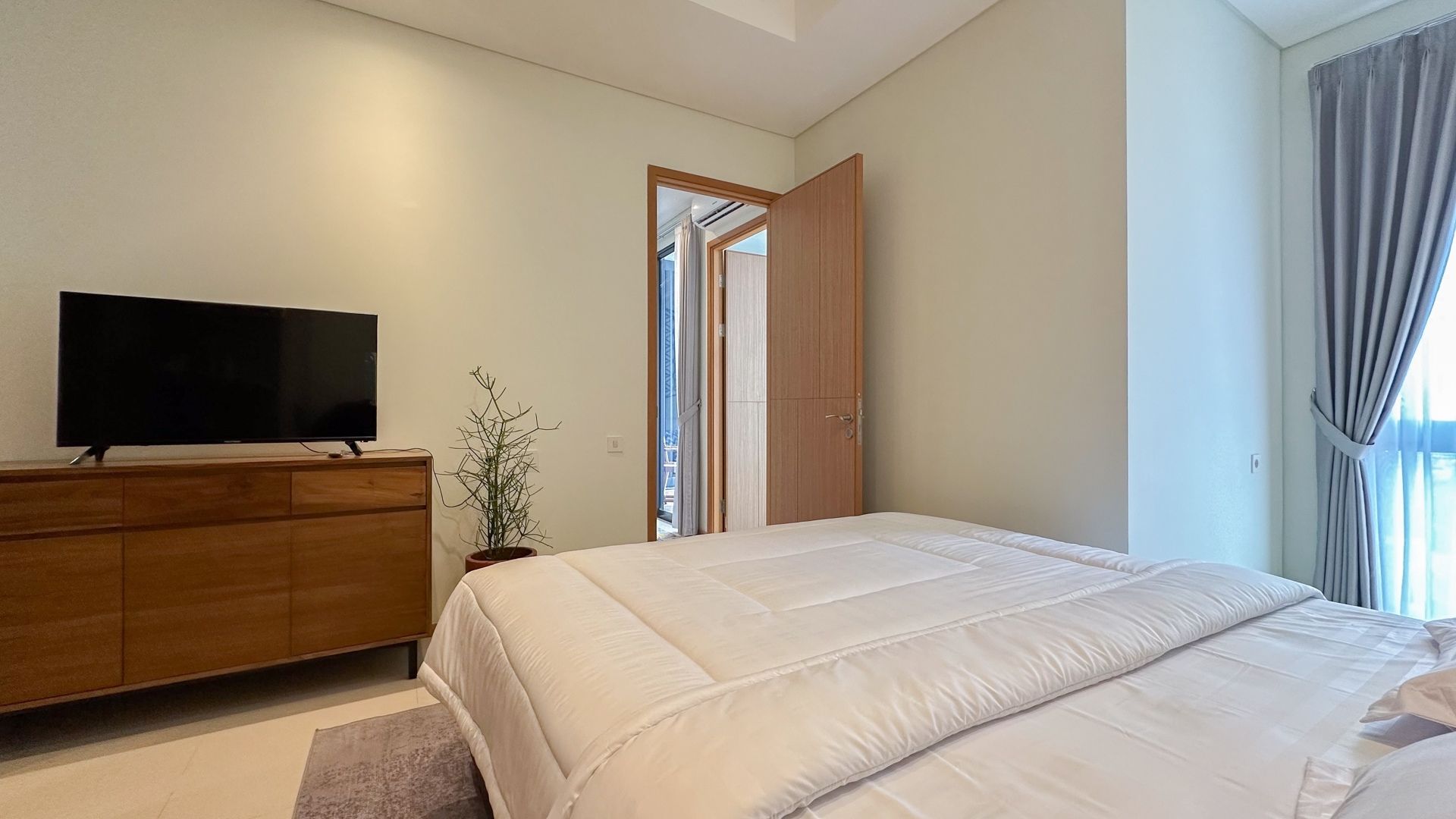 Walkable LRT Access at Samara Suites
