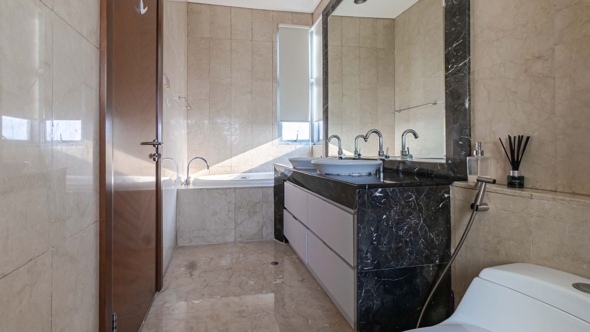 Senayan City Residence – Efficient 3BR Apartment
