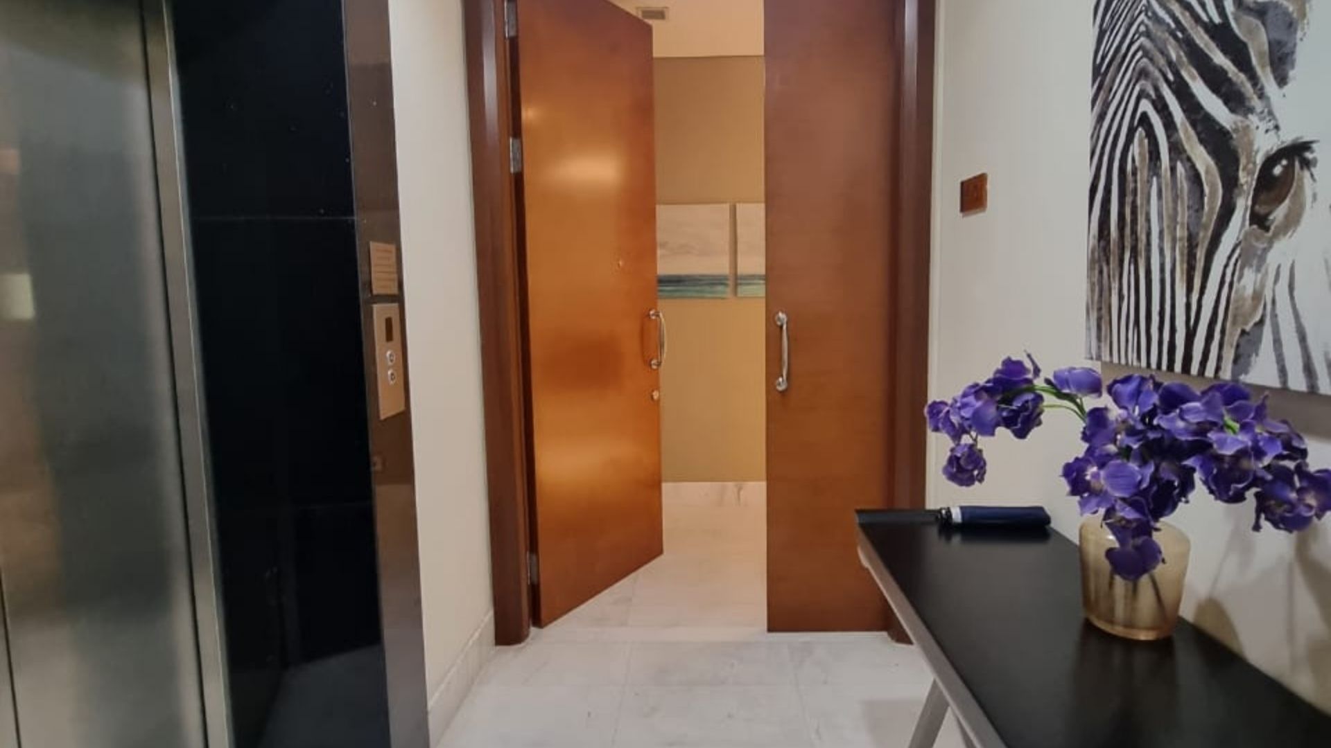 Senayan City Residence-3BR-Front door unit Senayan City Residence – Spacious 3BR Apartment