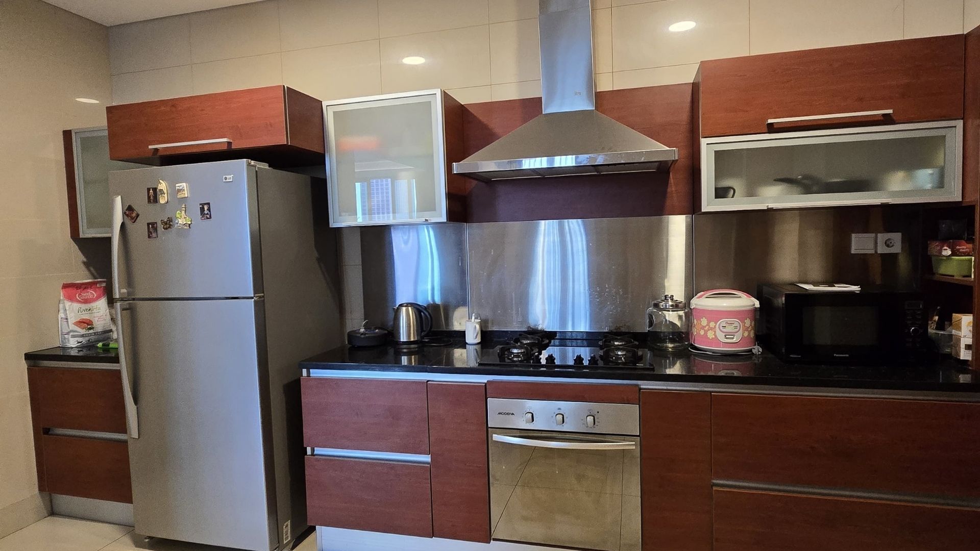 Senayan City Residence-3BR-Kitchen Senayan City Residence – Premium 3BR Apartment