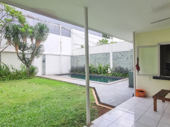 TANAH KUSIR 2 UNIT 5 L - Backyard