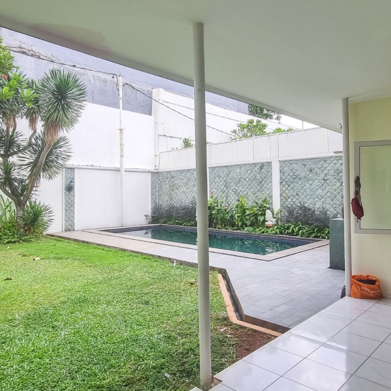 TANAH KUSIR 2 UNIT 5 L - Backyard