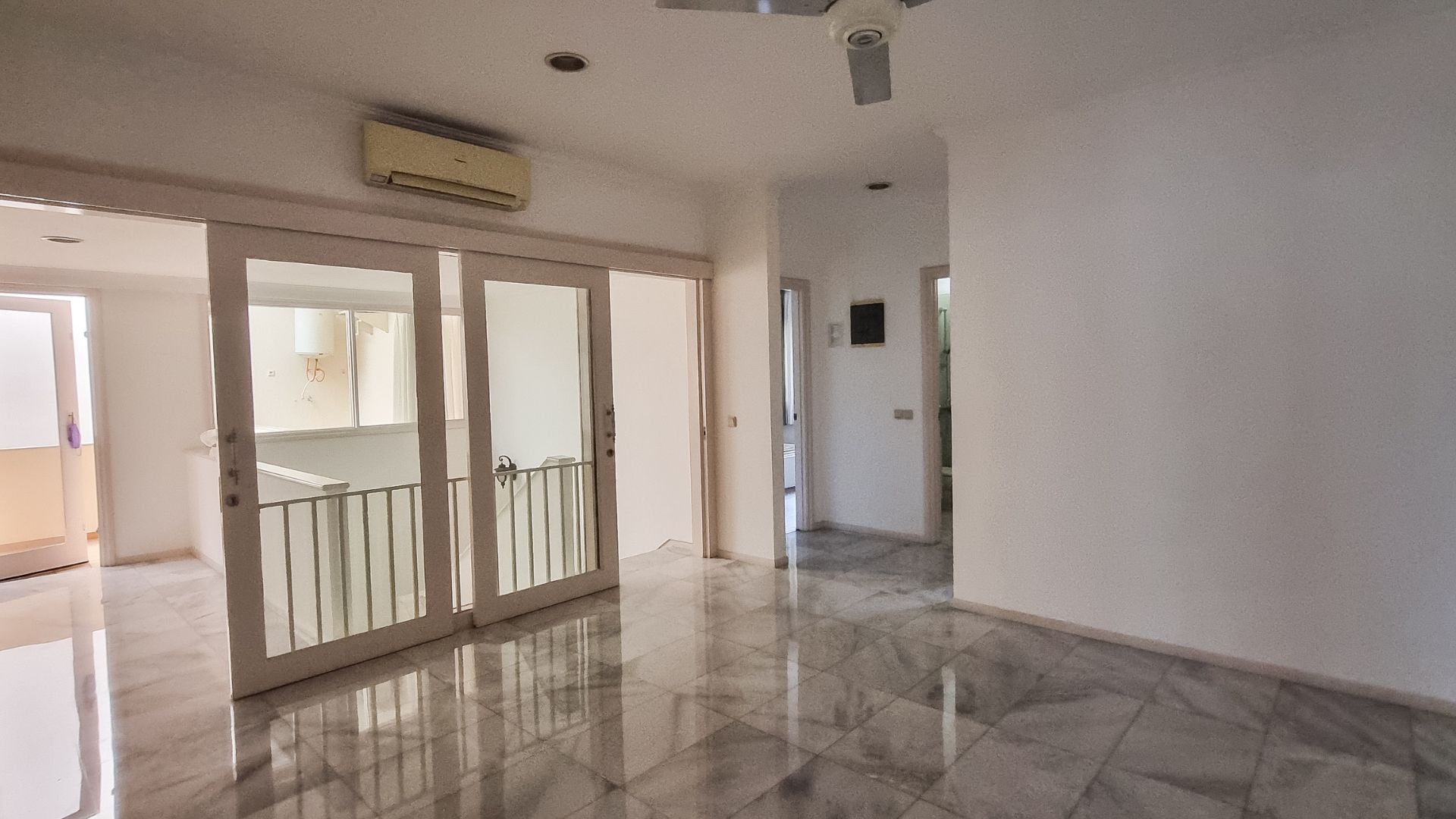 TANAH KUSIR 2 UNIT 5 L – Living Area Luxury 4BR Compound – Pondok Intan Residence