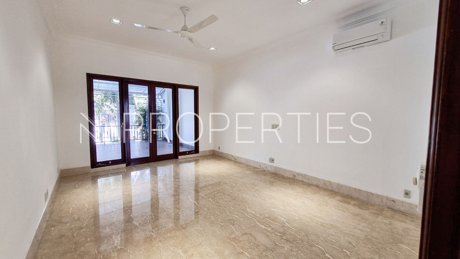 Kemang House – Modern Stylish 4BR