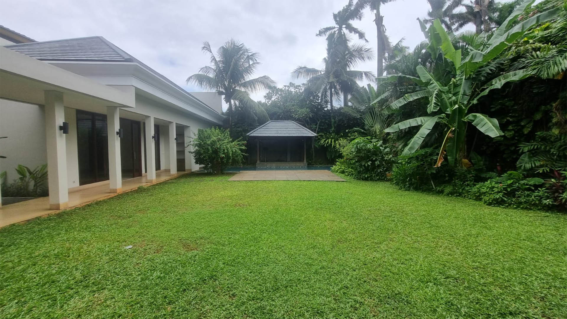 Grand 5BR Family Residence at Cipete