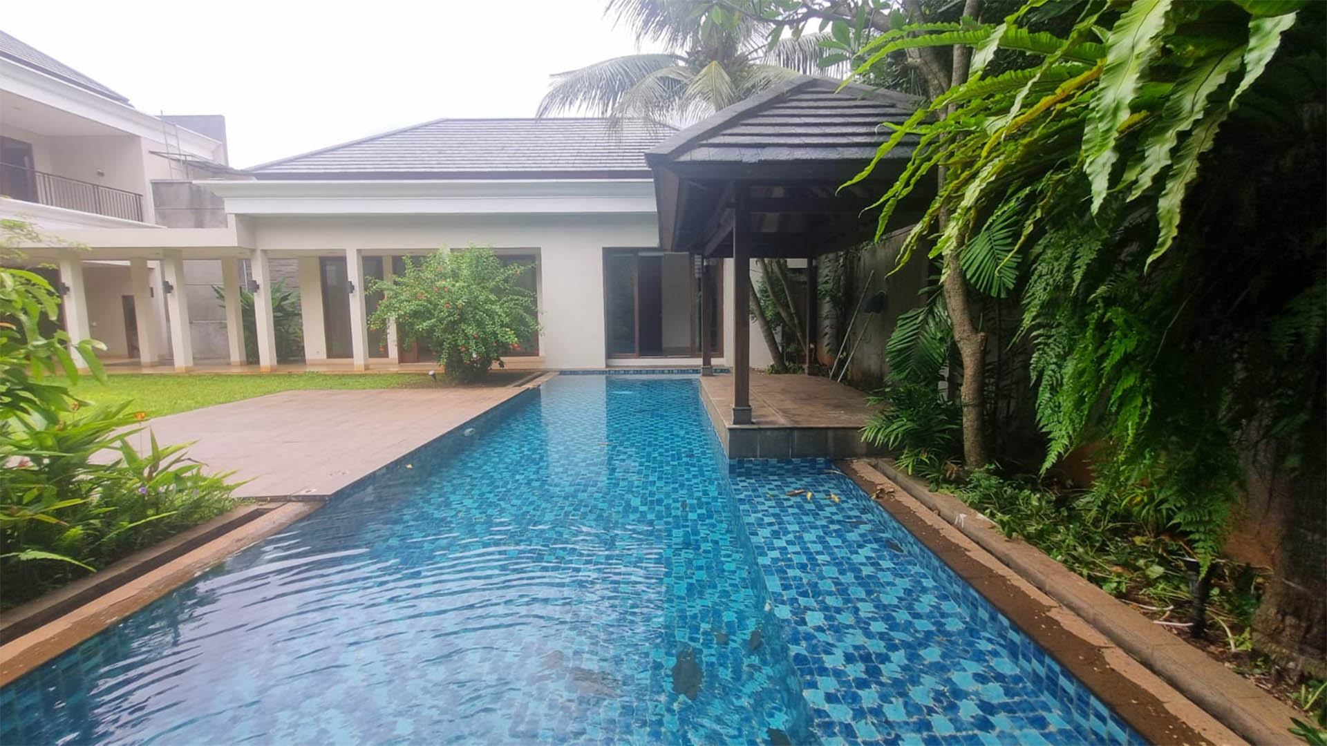 ASEM 9-5BR-SWIMMING POOL