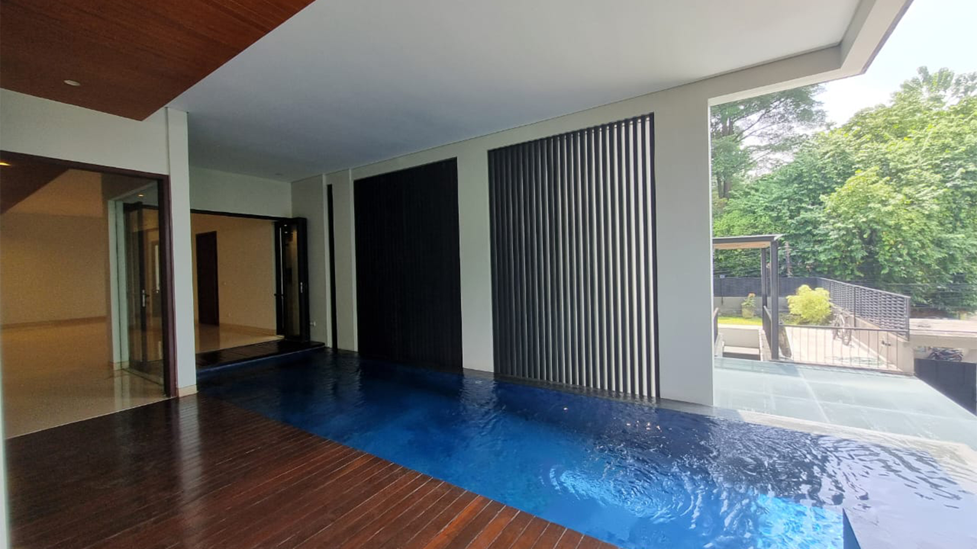 Well-Balanced 3BR House at Cilandak