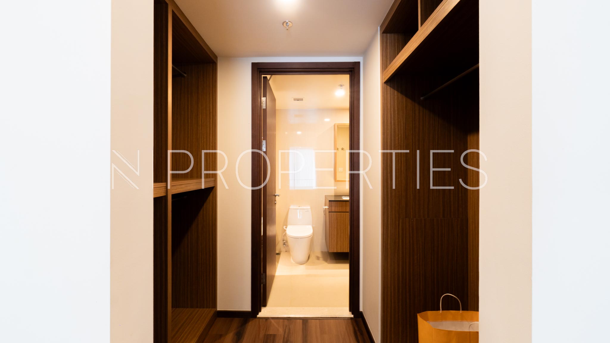 Refined 3BR Luxuy Residence at BRANZ