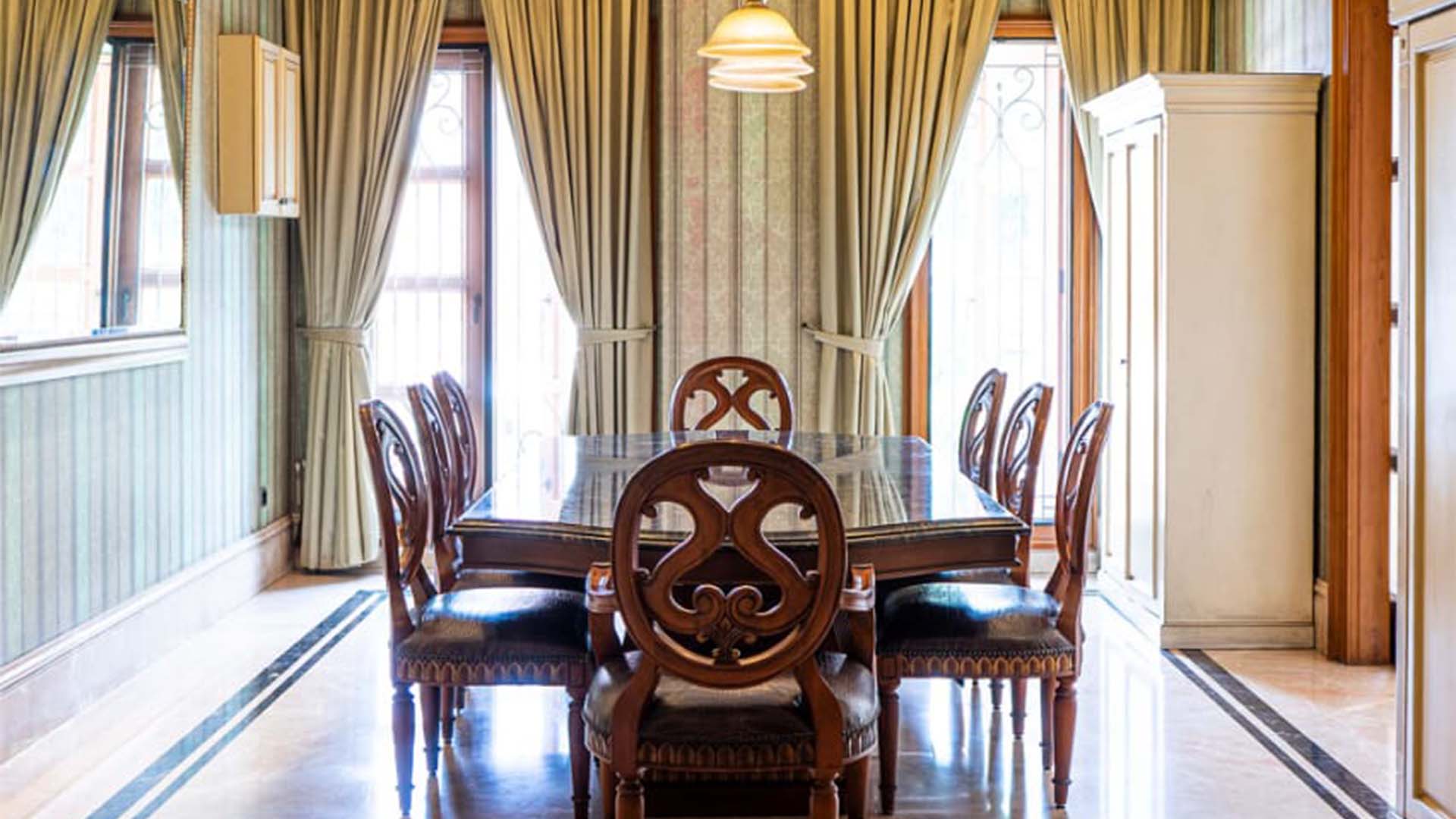 CEMPAKA PUTIH-5BR-DINING AREA Large-Scale 5BR House at Cempaka Putih