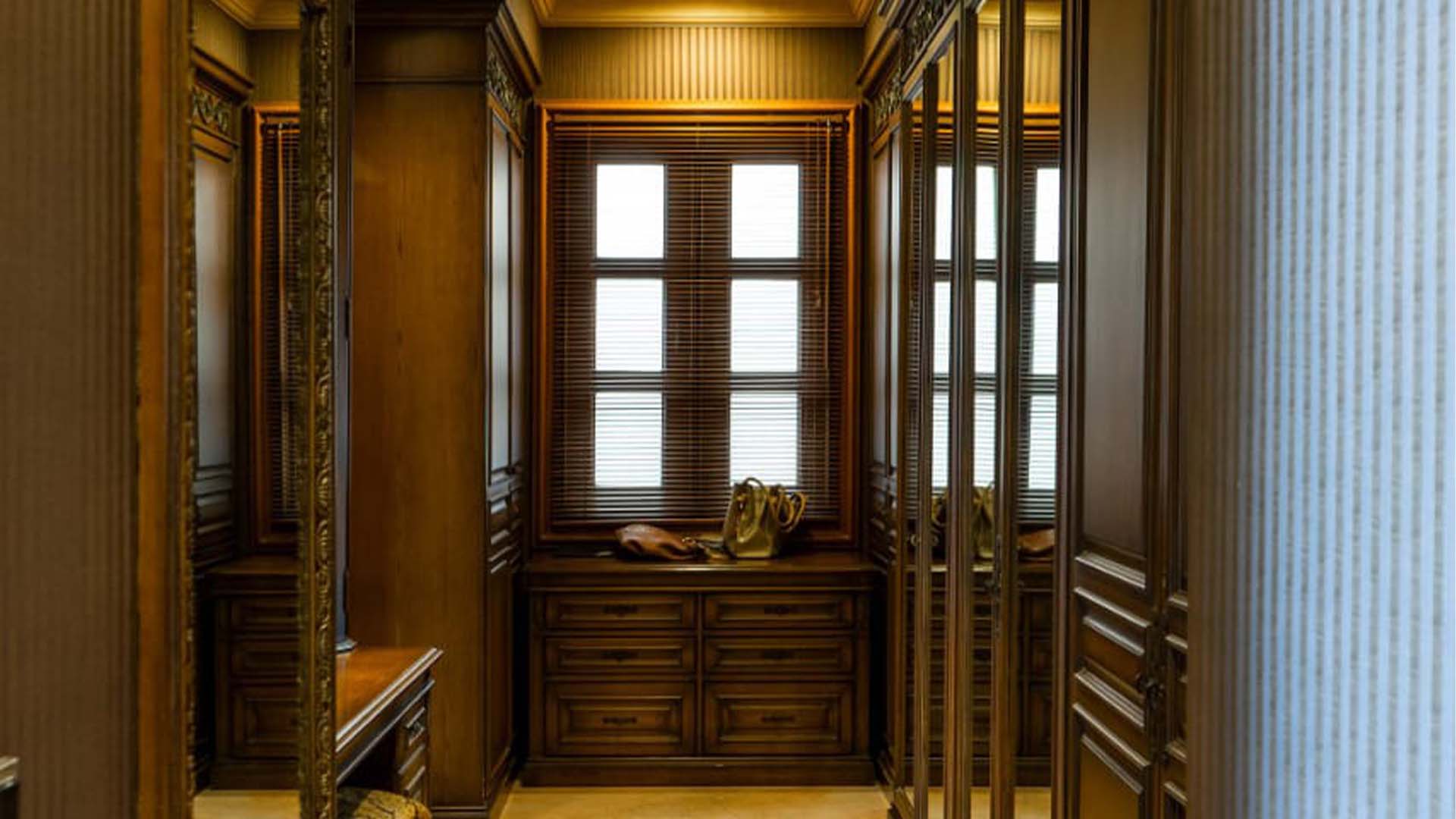 CEMPAKA PUTIH-5BR-WARDROBE AREA Large-Scale 5BR House at Cempaka Putih