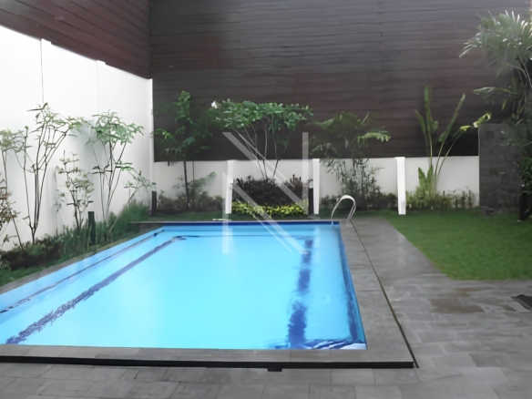 CILANDAK (ASTORIA RESIDENCE) - NO CLD284 - SWIMMING-POOL
