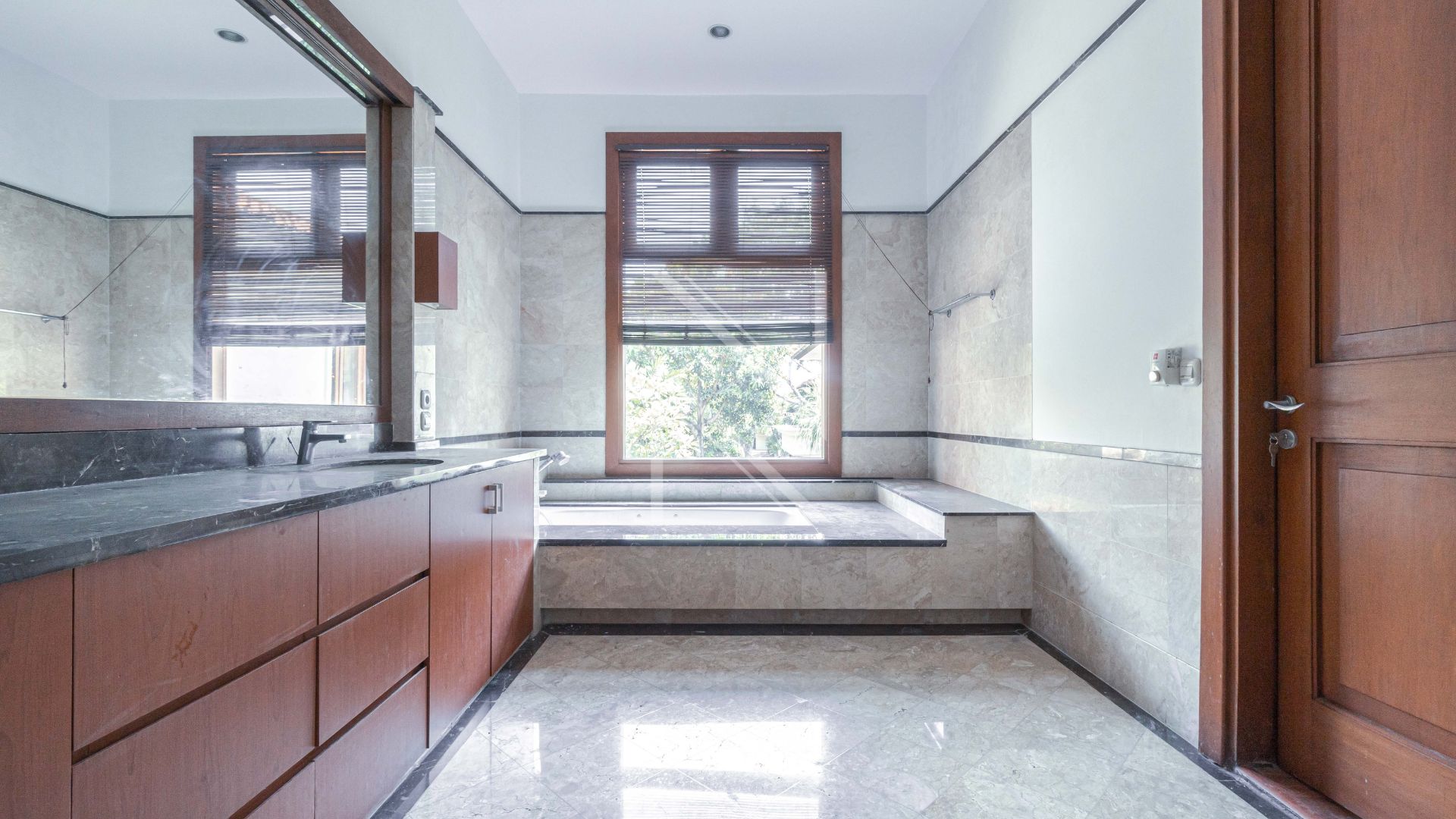 Comfortable 4BR Home for Family