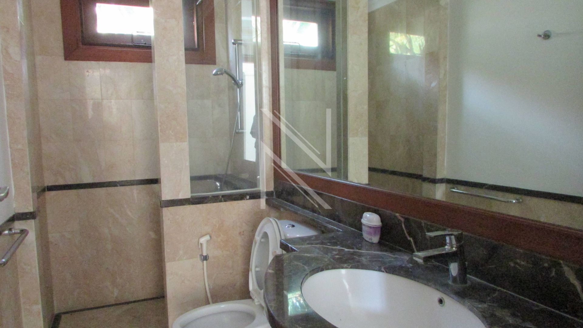 CILANDAK (Benda Dalam 69 – Jimmers) – NO CLD176 – BATHROOM 3 Generous 5BR Home for Family Residence