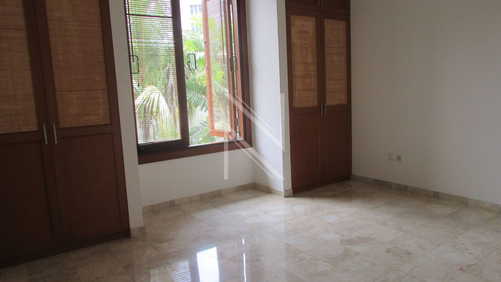 CILANDAK (Benda Dalam 69 – Jimmers) – NO CLD176 – BED-ROOM 2 Generous 5BR Home for Family Residence