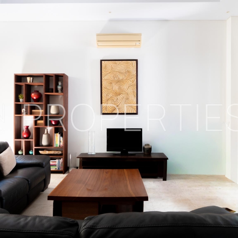 CILANDAK DALAM-3BR-LIVING AREA 2