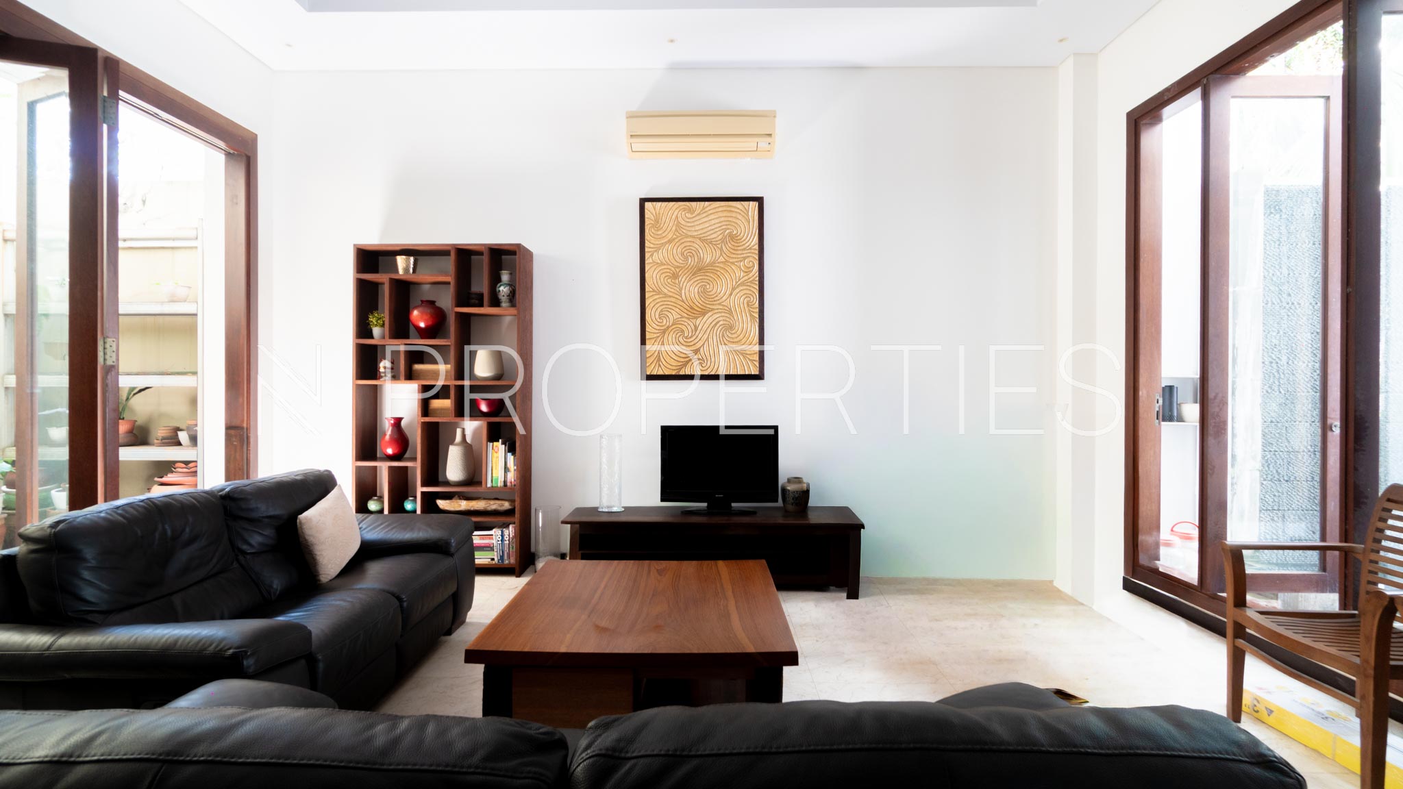 CILANDAK DALAM-3BR-LIVING AREA 2