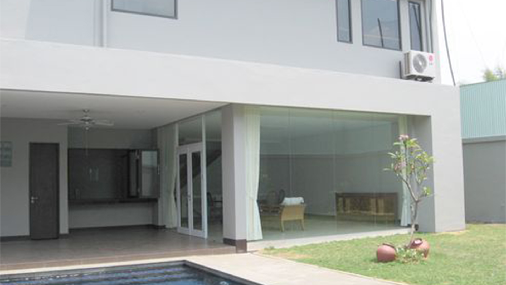 Well-Proportioned 4BR at Cilandak House
