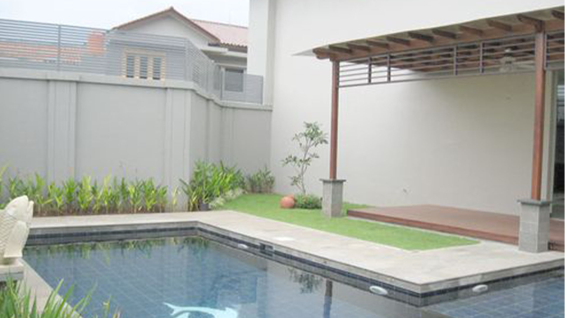 CILANDAK House TENGAH 2-5BR-BACKYARD & SWIMMING POOL 2