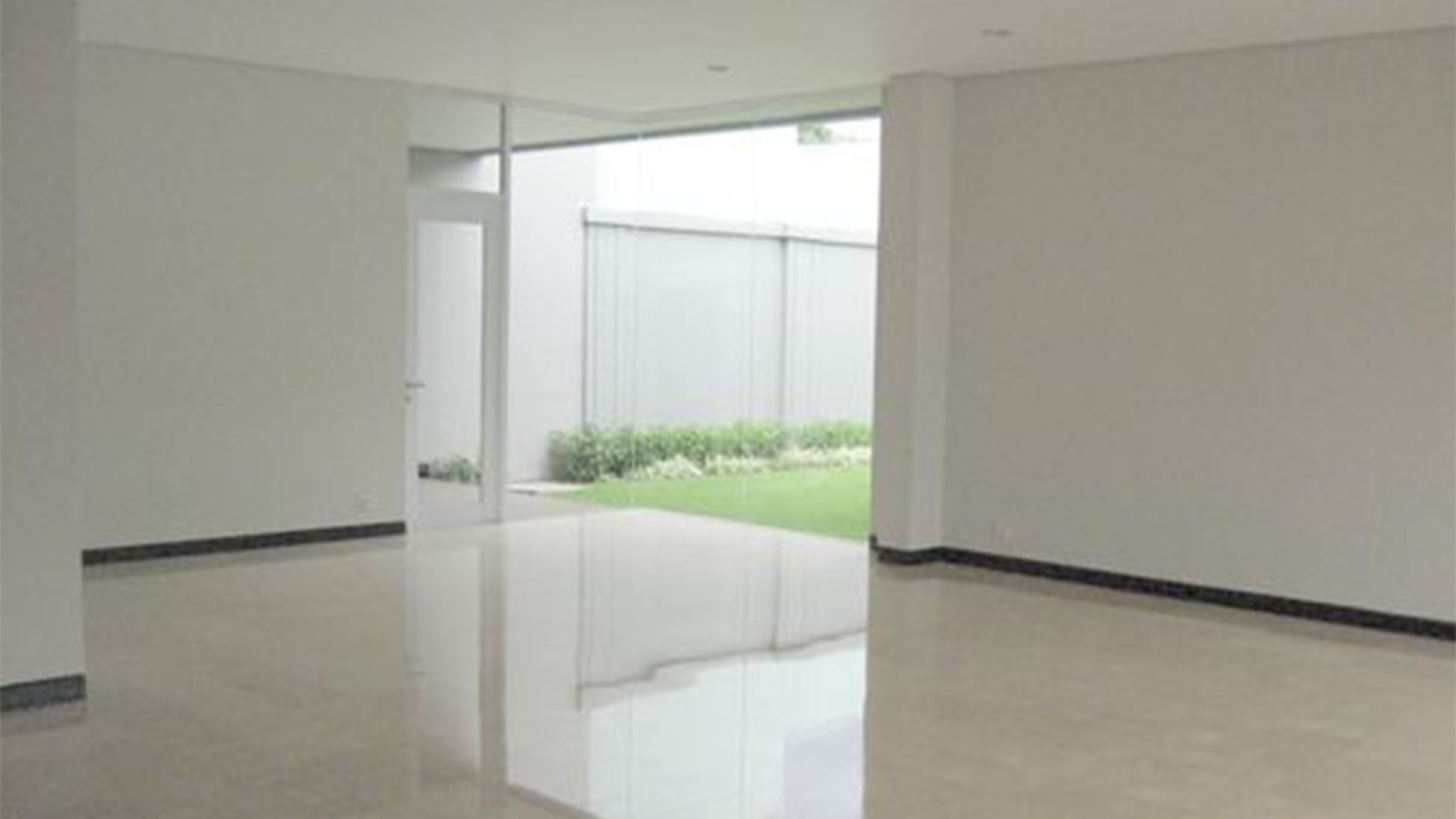 Cilandak House – Spacious 5BR Family Residence