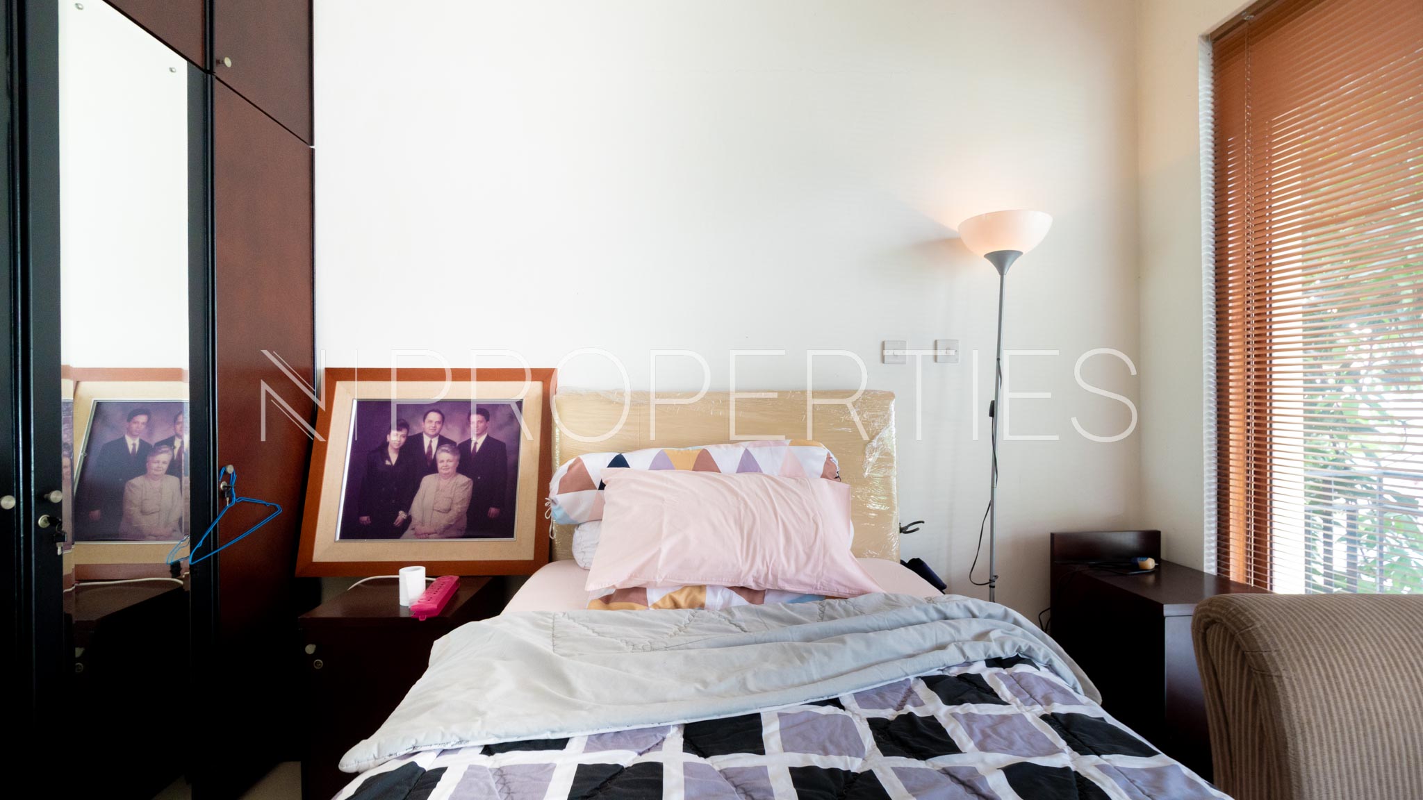 Fully Furnished 4BR Residence – Kebayoran Baru