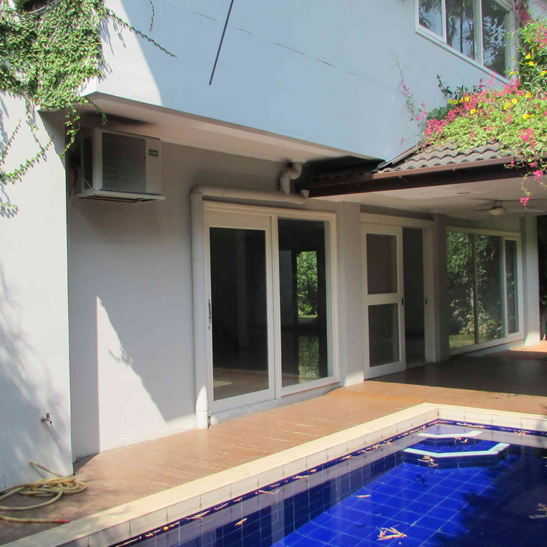 CIPETE-4BR-BACKYARD & SWIMMING POOL