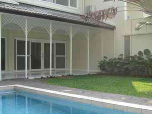 CIPETE-4BR-SWIMMING POOL & BACKYARD