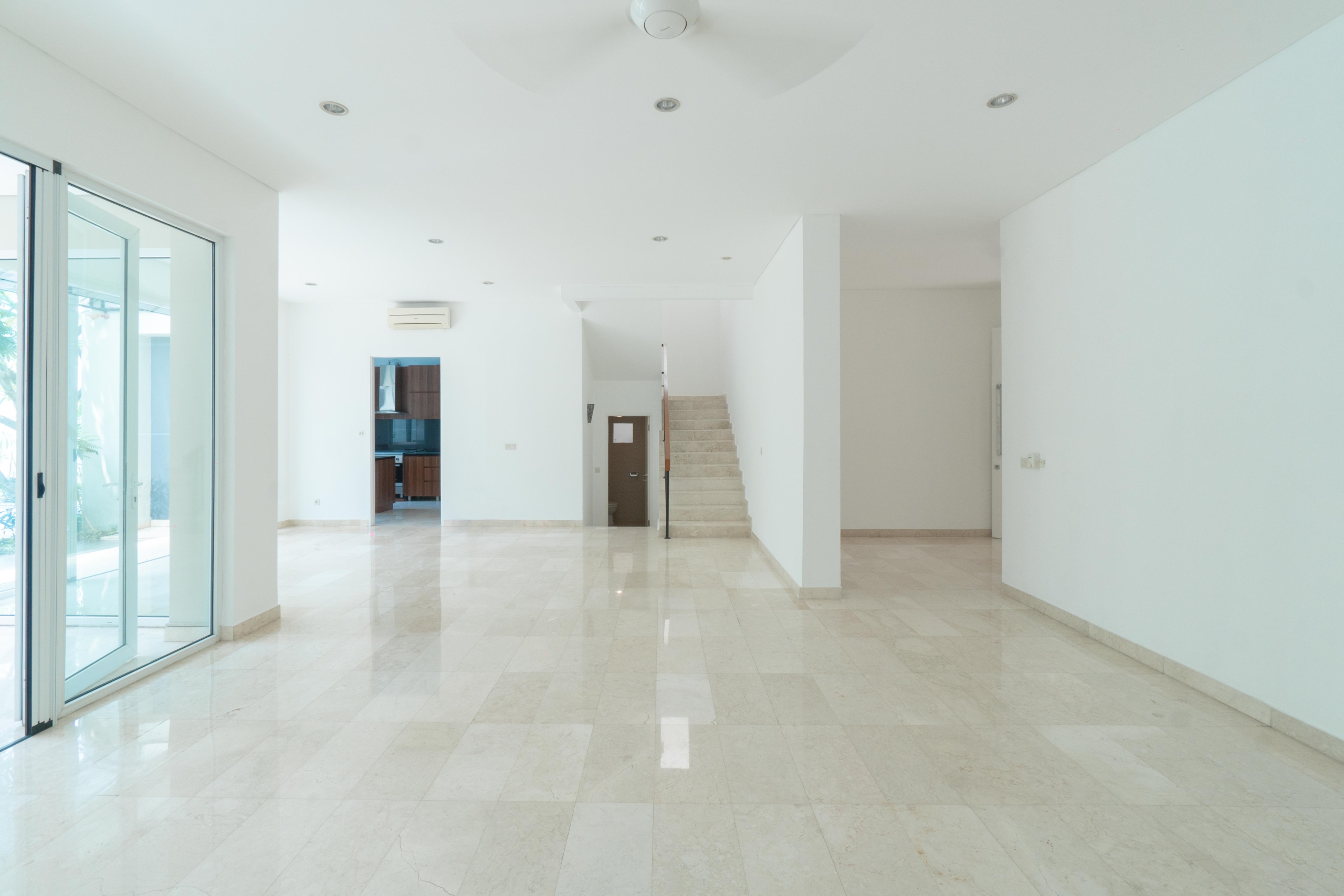 CLD550 JALAN BENDA 8E – LOLO – 002 Cilandak – Prestigious and Luxury 4BR House