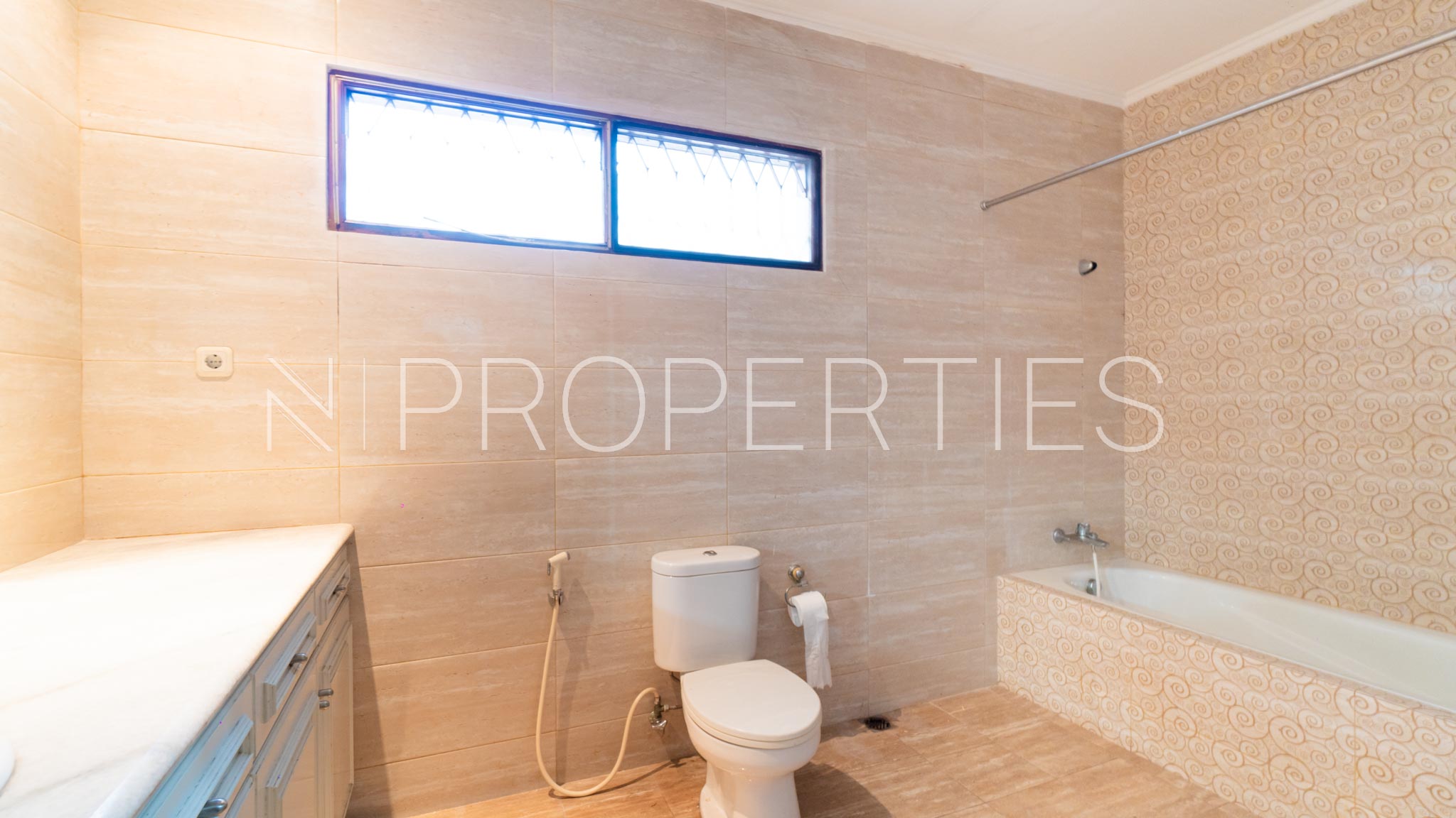GAHARU IV-6BR-BATHROOM 1 Expansive 6BR Family Estate at Cilandak