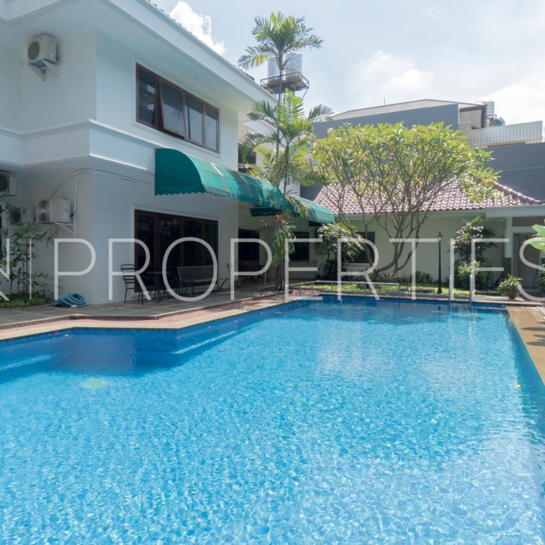 GAHARU IV-6BR-SWIMMING POOL