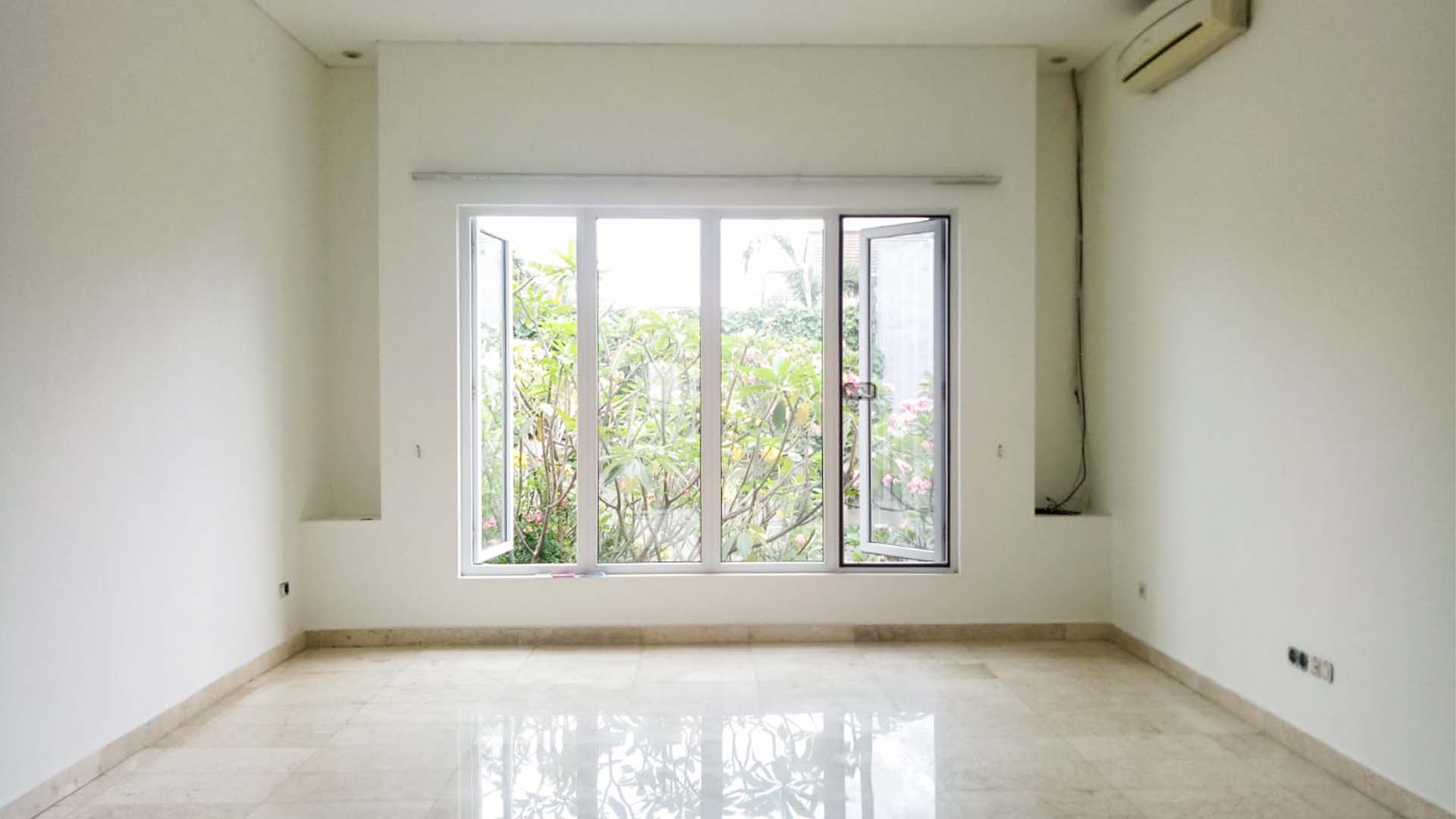 KAV F-4BR-BEDROOM 1 Cilandak – Functional Premium 4BR House