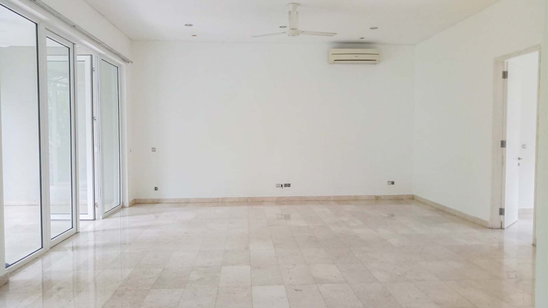KAV F-4BR-FAMILY AREA AT SECOND FLOOR Cilandak – Functional Premium 4BR House