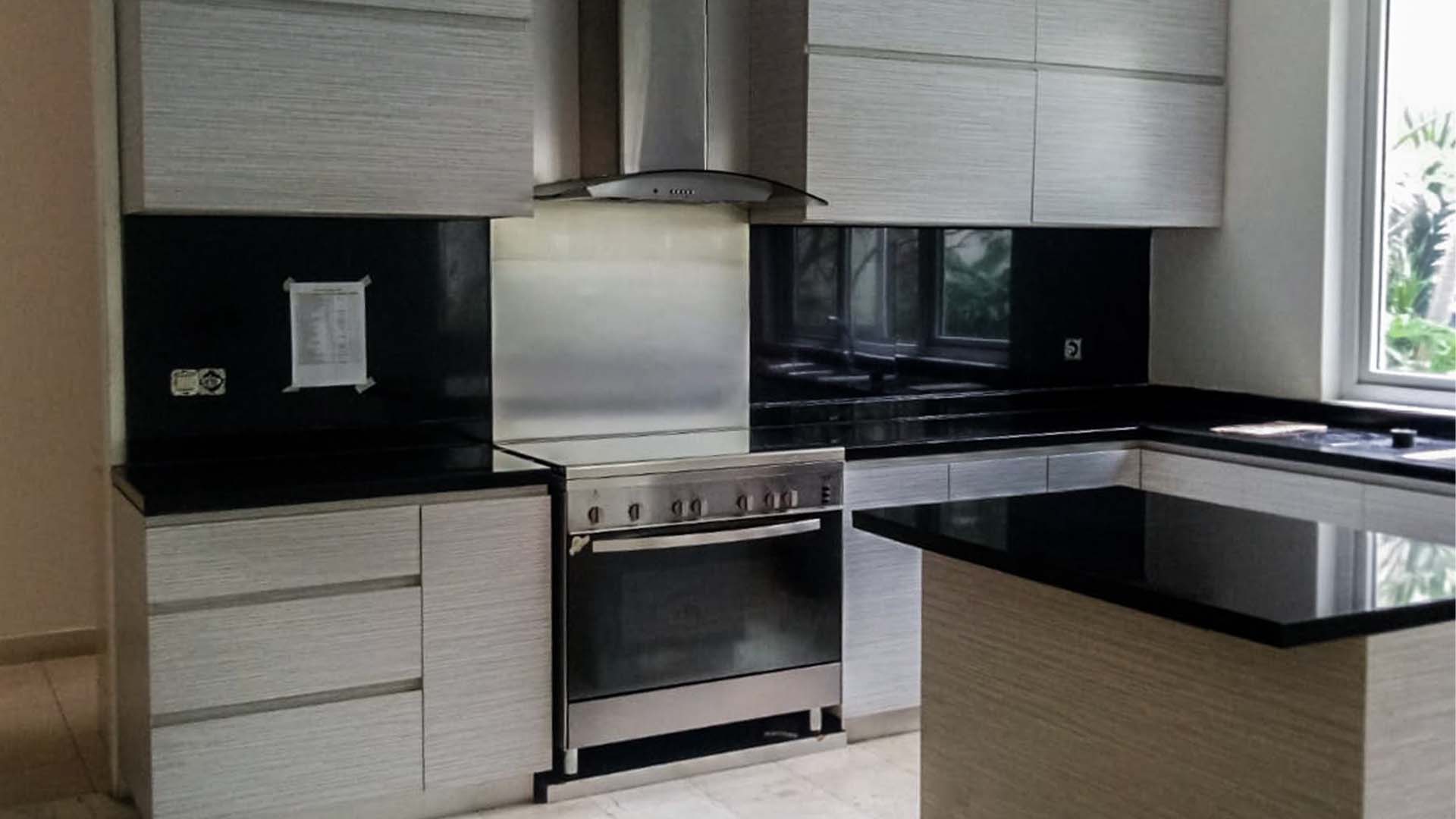 KAV F-4BR-KITCHEN AREA Cilandak – Functional Premium 4BR House