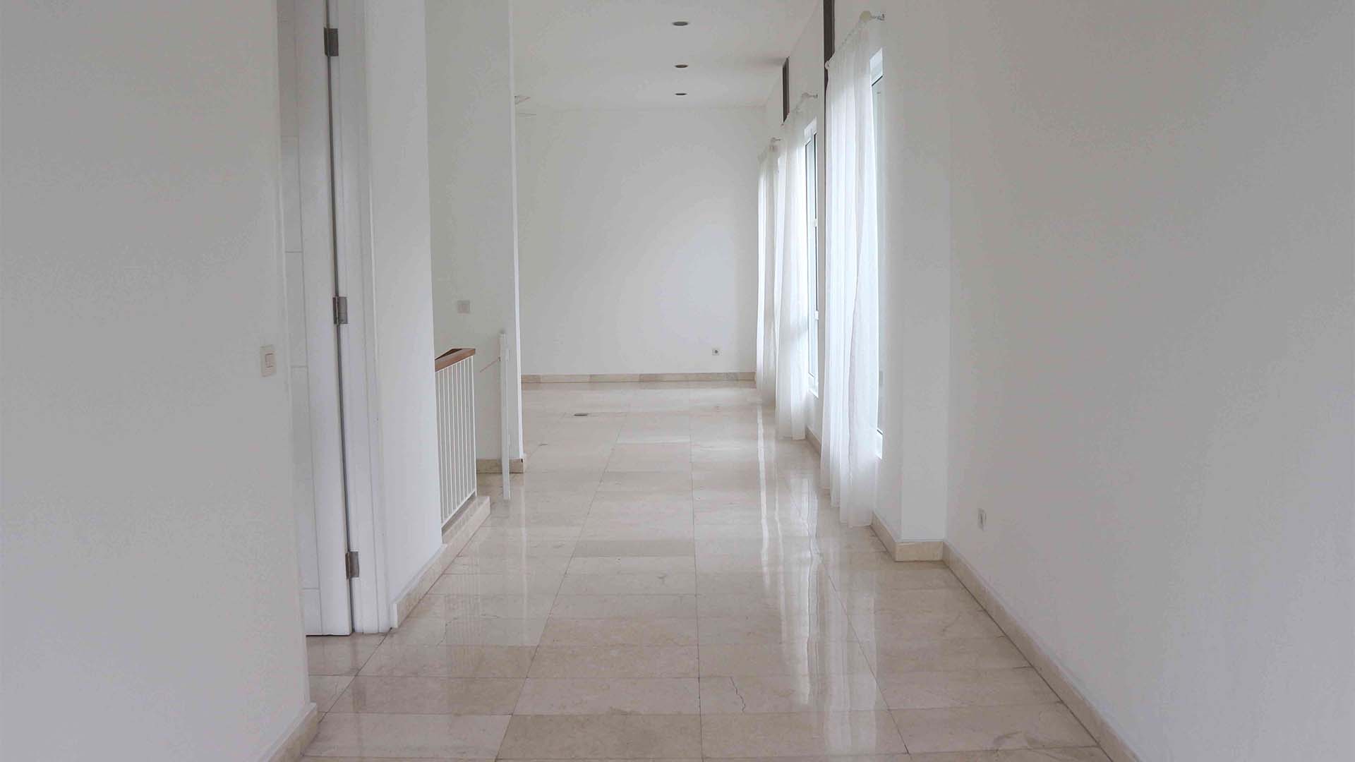 Cilandak – Stylish and Luxury 4BR House