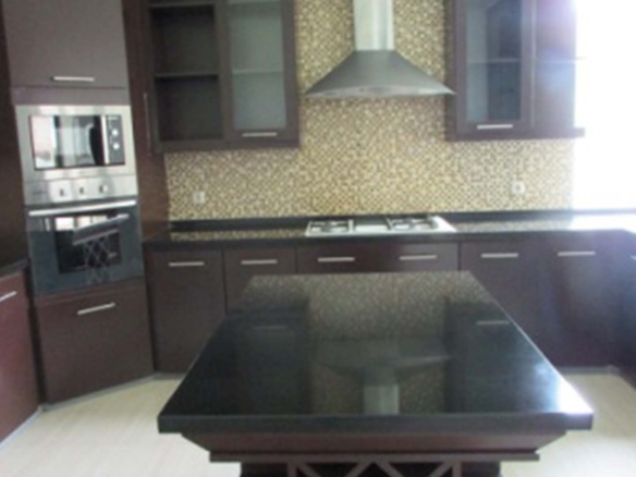 KEMANG TIMUR 5-4BR-KITCHEN AREA