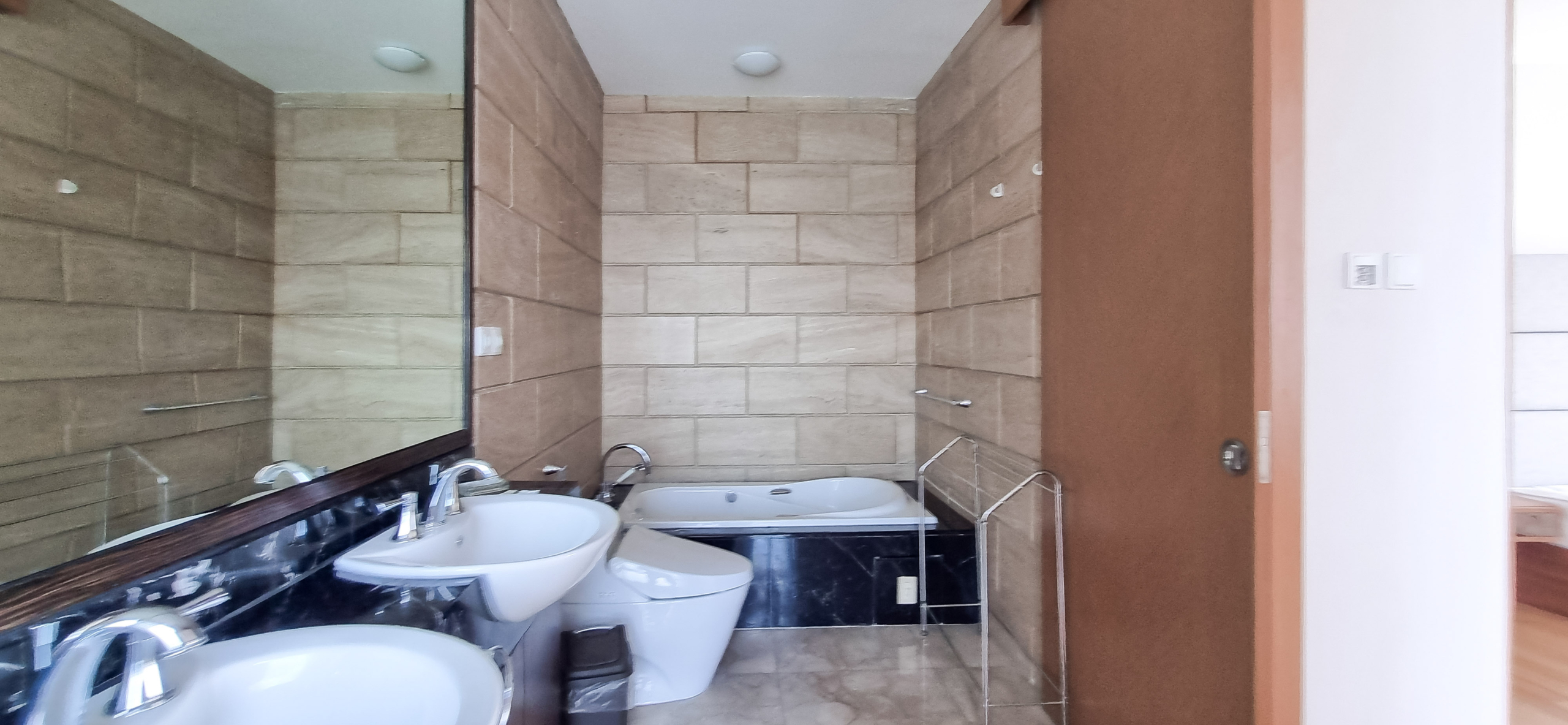 Kempinski Private Residence-2BR-Bahtroom Area Exclusive CBD Apartment at Kempinski Private Residence with Exceptional Space