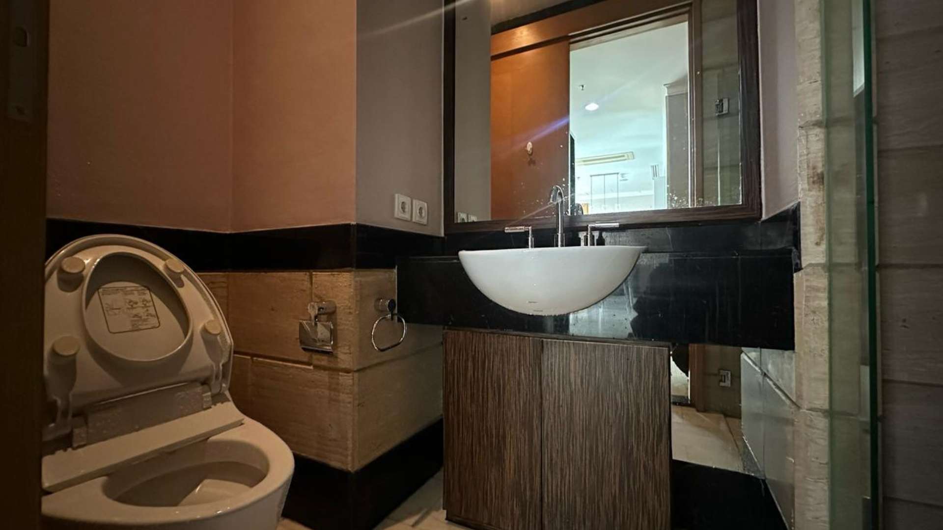 Kempinski Private Residence-2BR-Bathroom 1 Private, Spacious, and Centrally Connected at Kempinski Private Residence 2BR