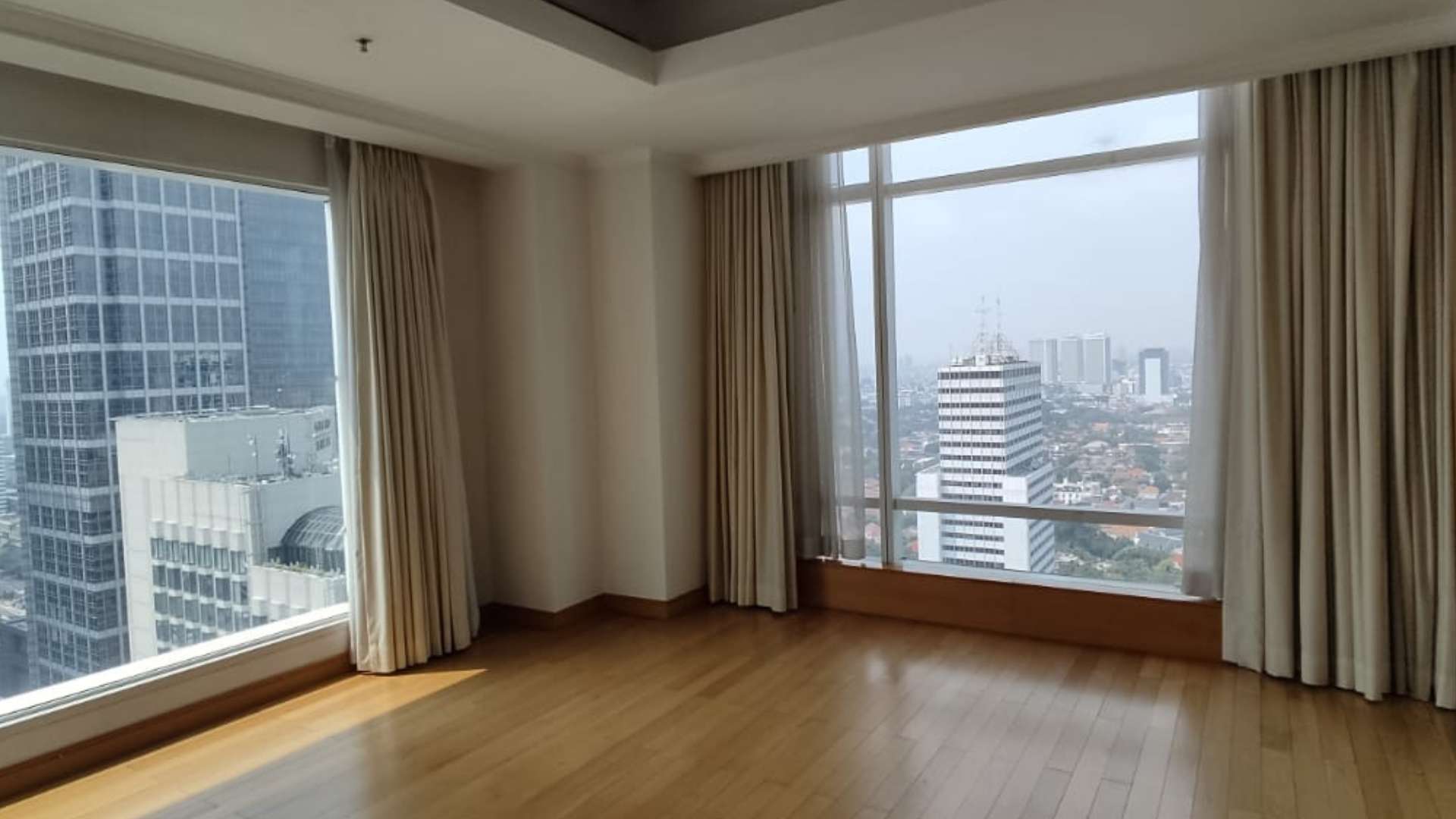 Kempinski Private Residence-2BR-Bedroom 1 Spacious Executive Residence at Bundaran HI – Kempinski Private Residence 2BR